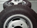 Логотип KUMHO на покрышке R12 KUMHO CARGOMATE 846 155R12C на диске R12 для HYUNDAI PORTER II